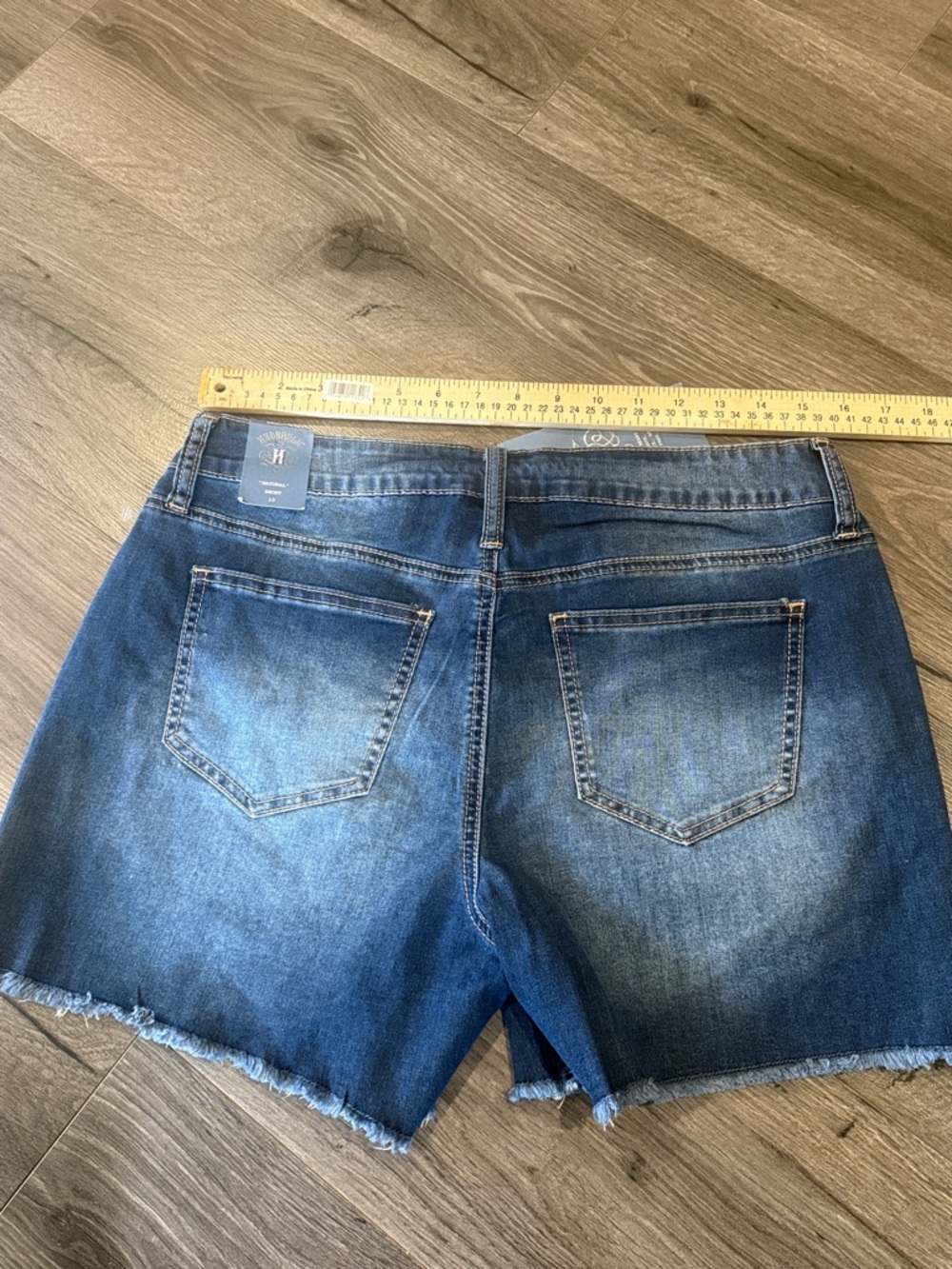 Hydraulic Blue Denim Shorts with Daisy Patch & Contour Badge - Picture 6 of 8